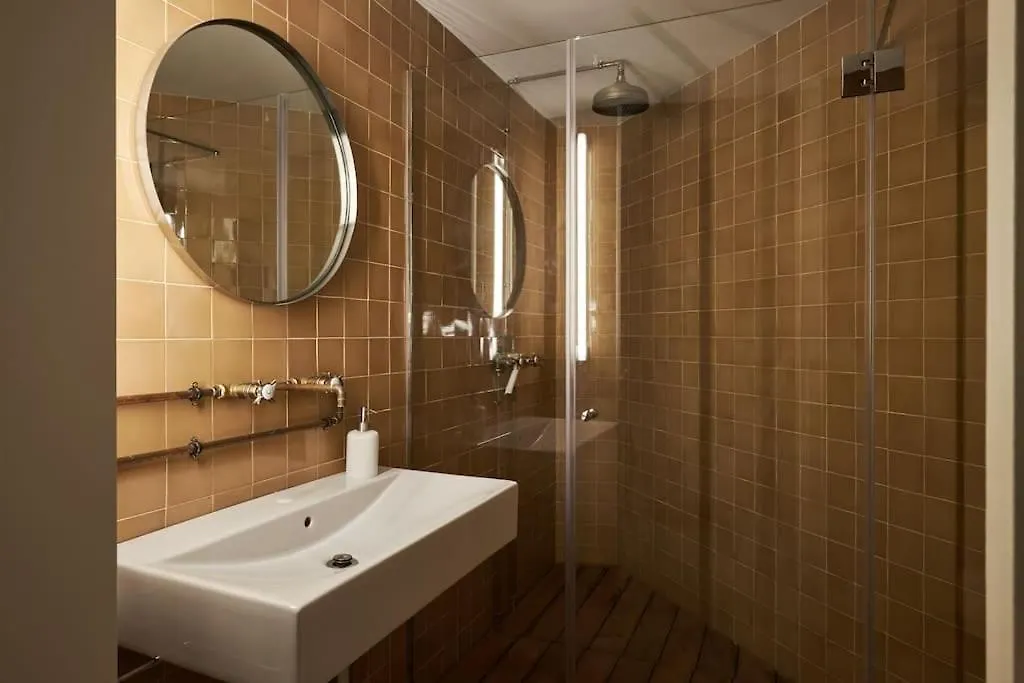 Luxury Patio Apartment Barcelona